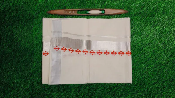 Mural Print Cream Dhoti - Silver Zari with Red dots - Image 4