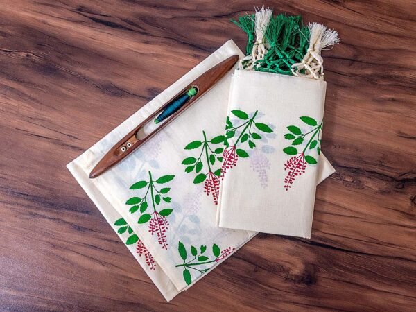 Kerala Cotton Set Mundu with Thulasi Design Mural Print & Tassels - Image 2