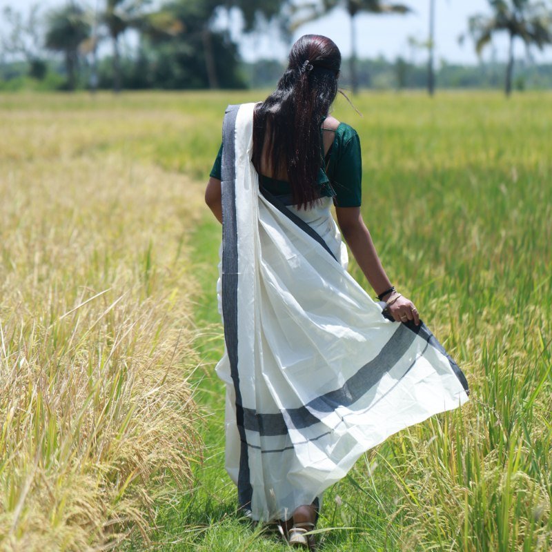 Black Kara Plain Kerala Cotton Saree - Image 2